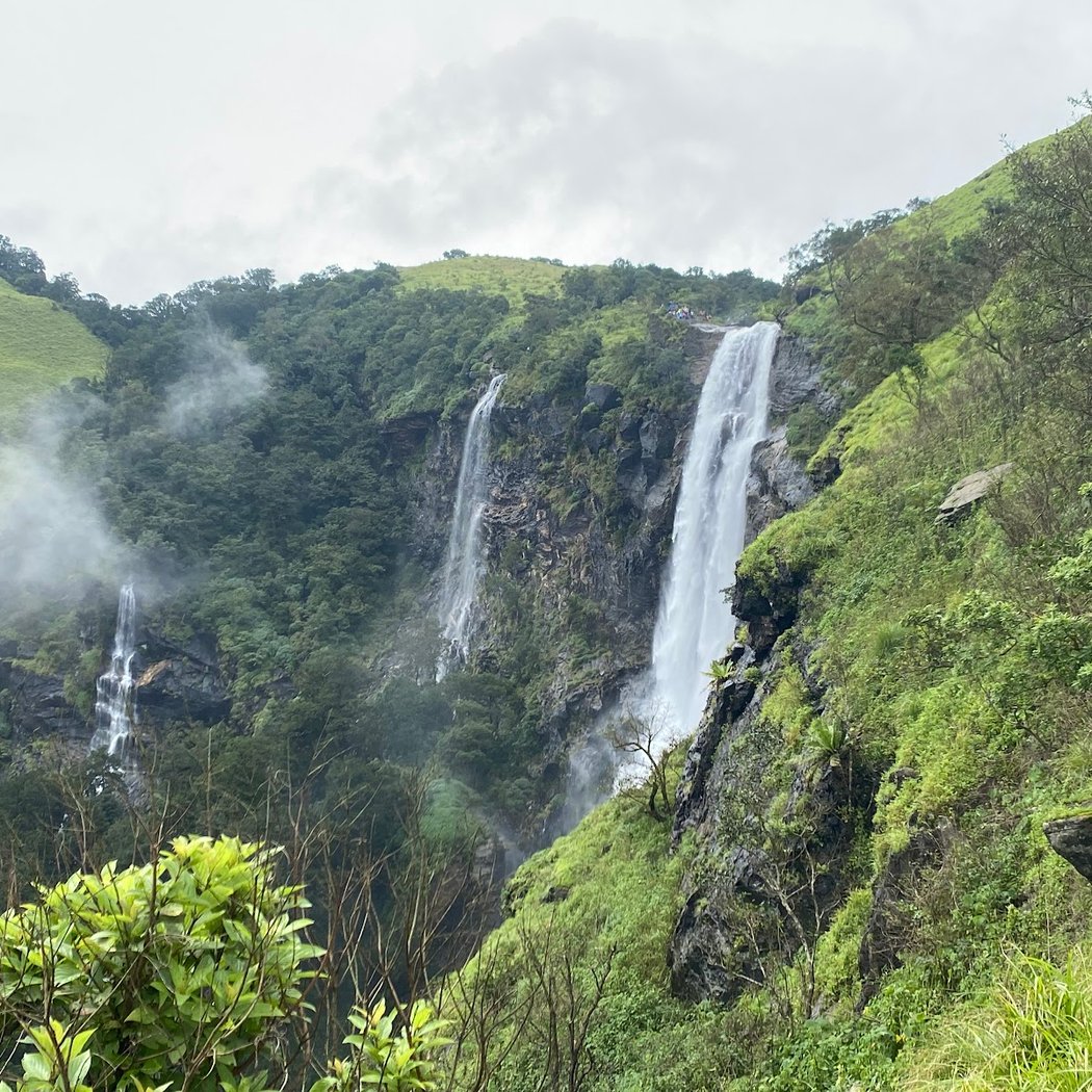 Bandaje Falls 1