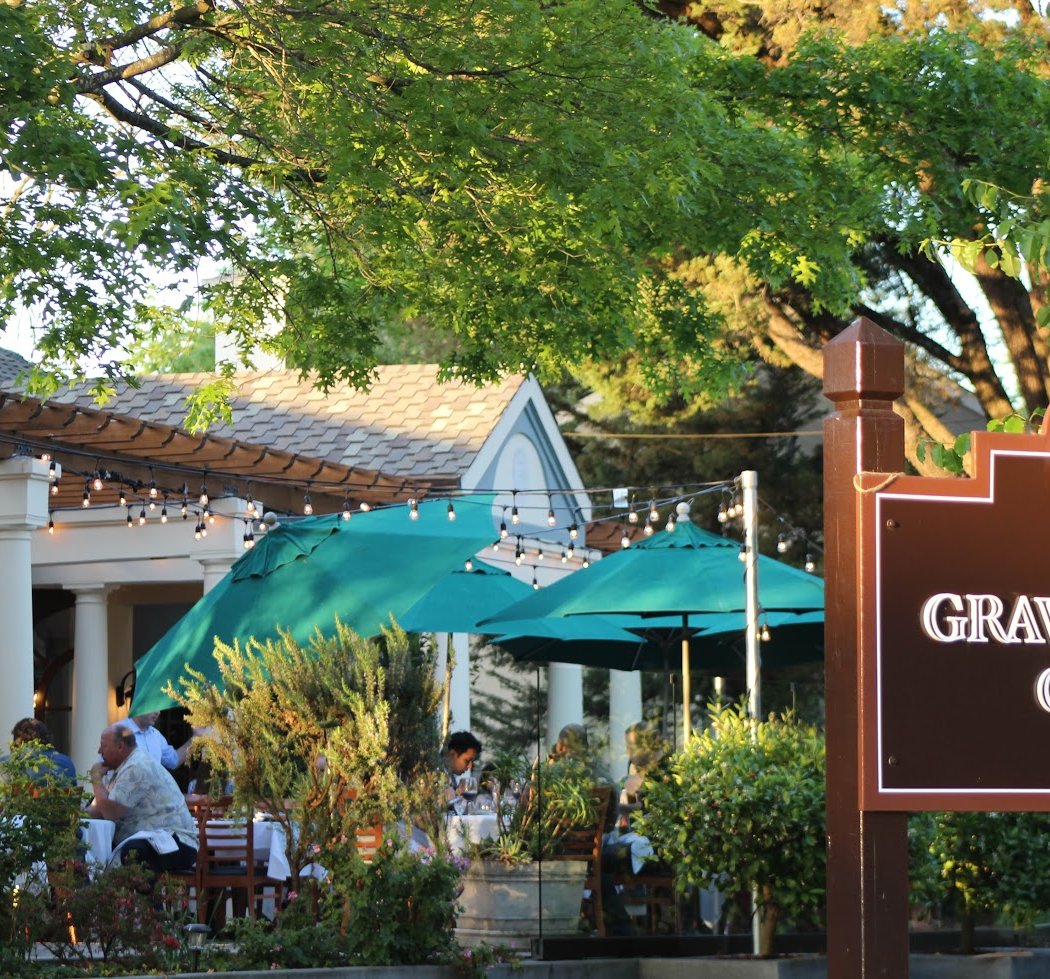 Gravenstein Grill 2