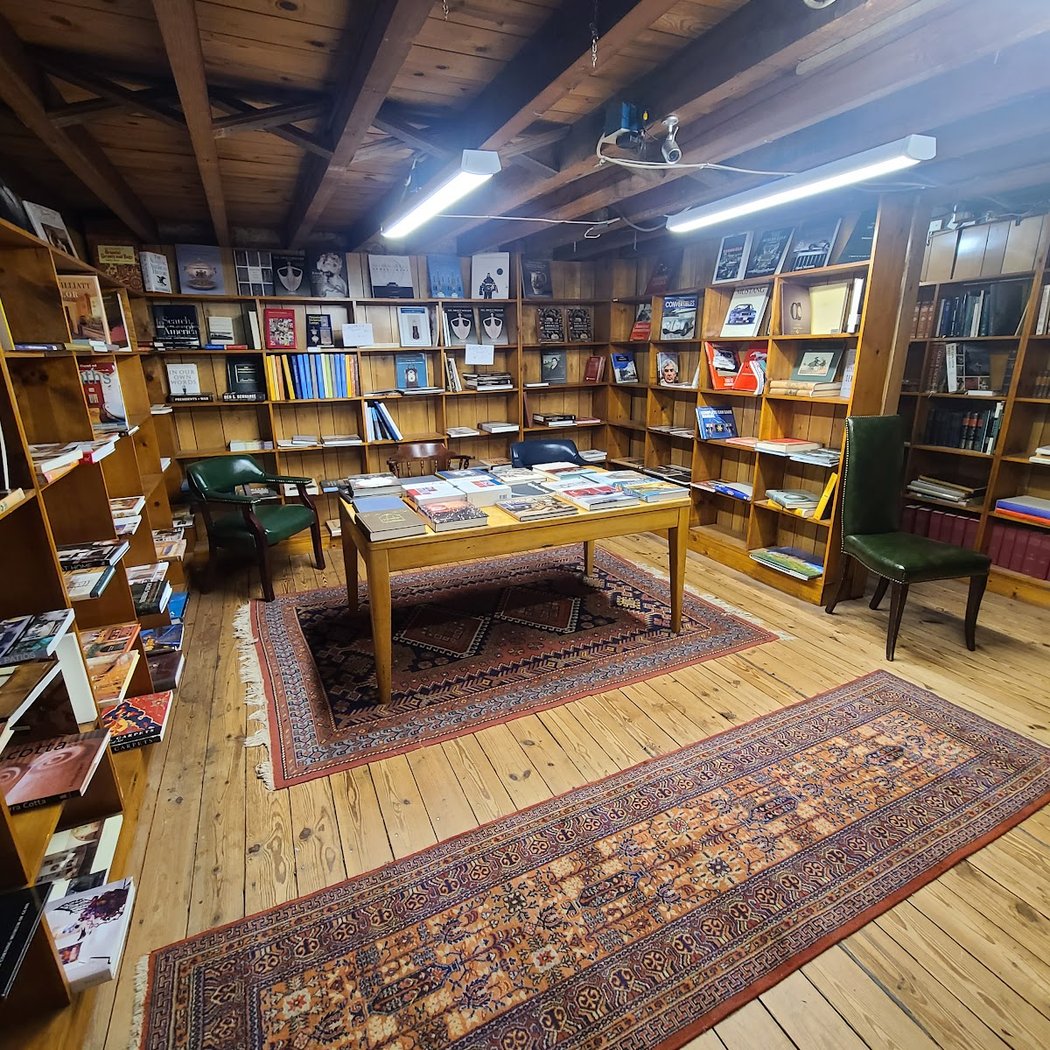Baldwin's Book Barn 2