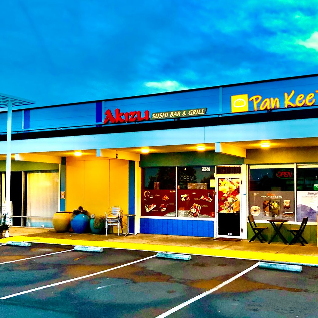 Akizu Sushi Bar & Grill 2