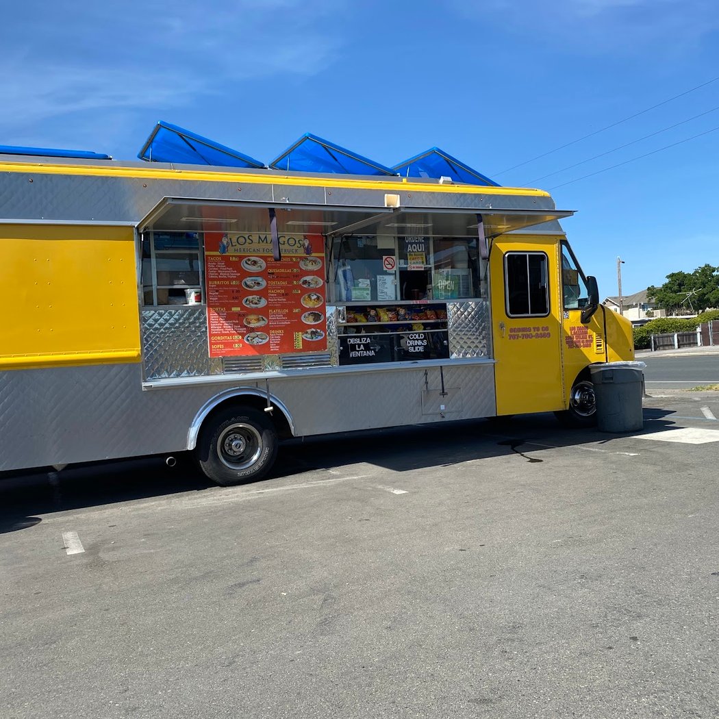 Los Magos Food Truck 3
