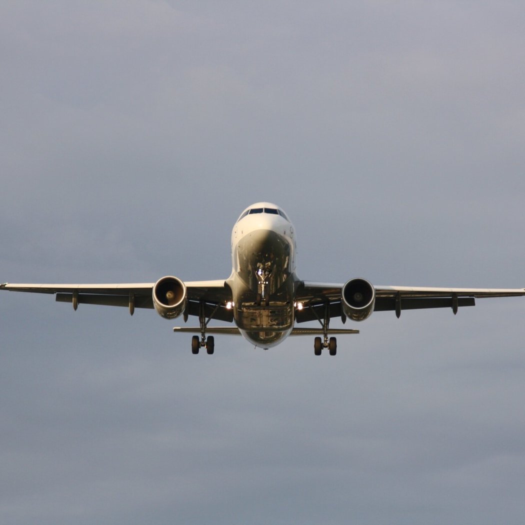 Airplane Viewing At LaGuardia Airport 1