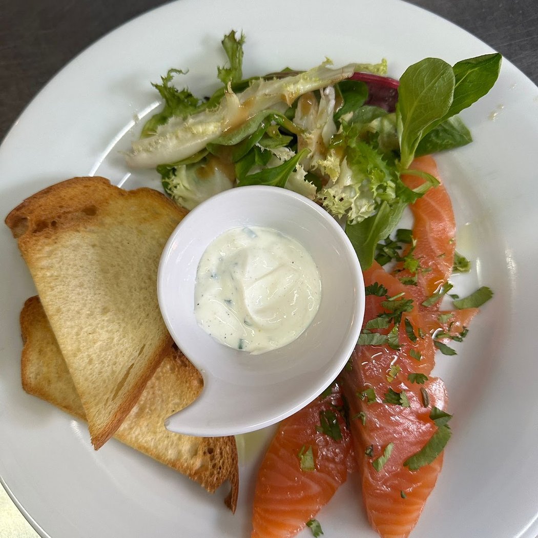 Le French Café 3