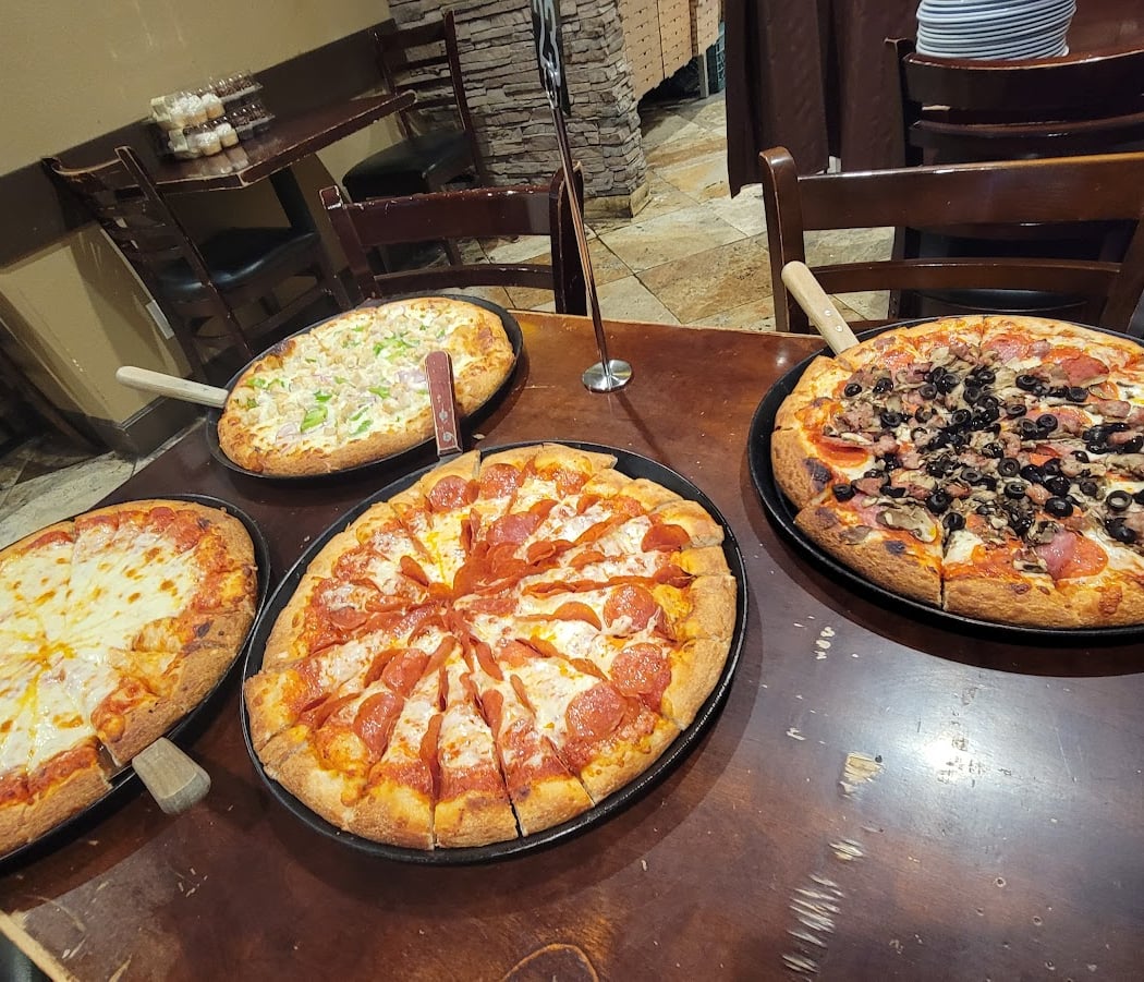 Legends Pizza Co 1