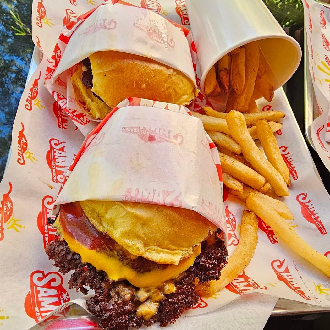 SAMY’S BBQ BURGER 20 1