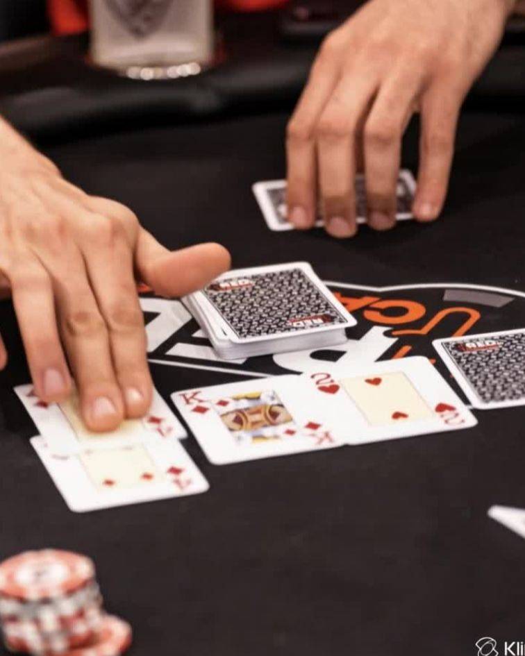 Poker Red Cactus 1
