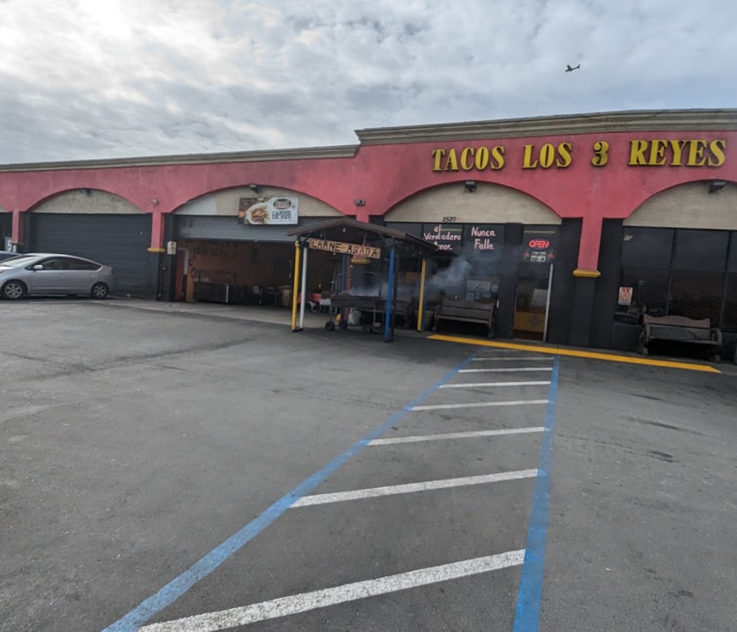 Tacos Los 3 Reyes 2