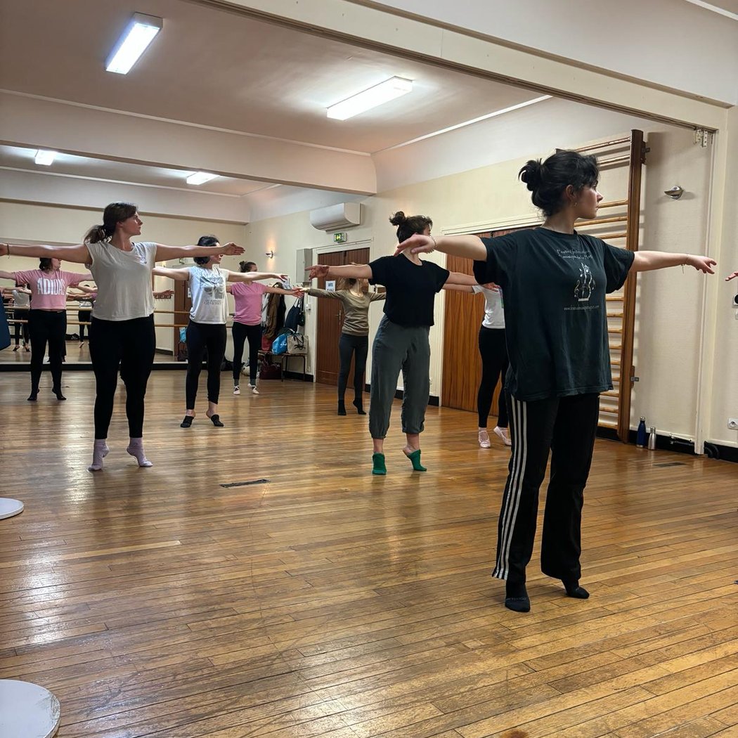 Course Dance Modern Jazz Adultes & Ados 2