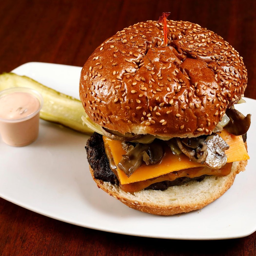 Barneys Gourmet Hamburgers 1
