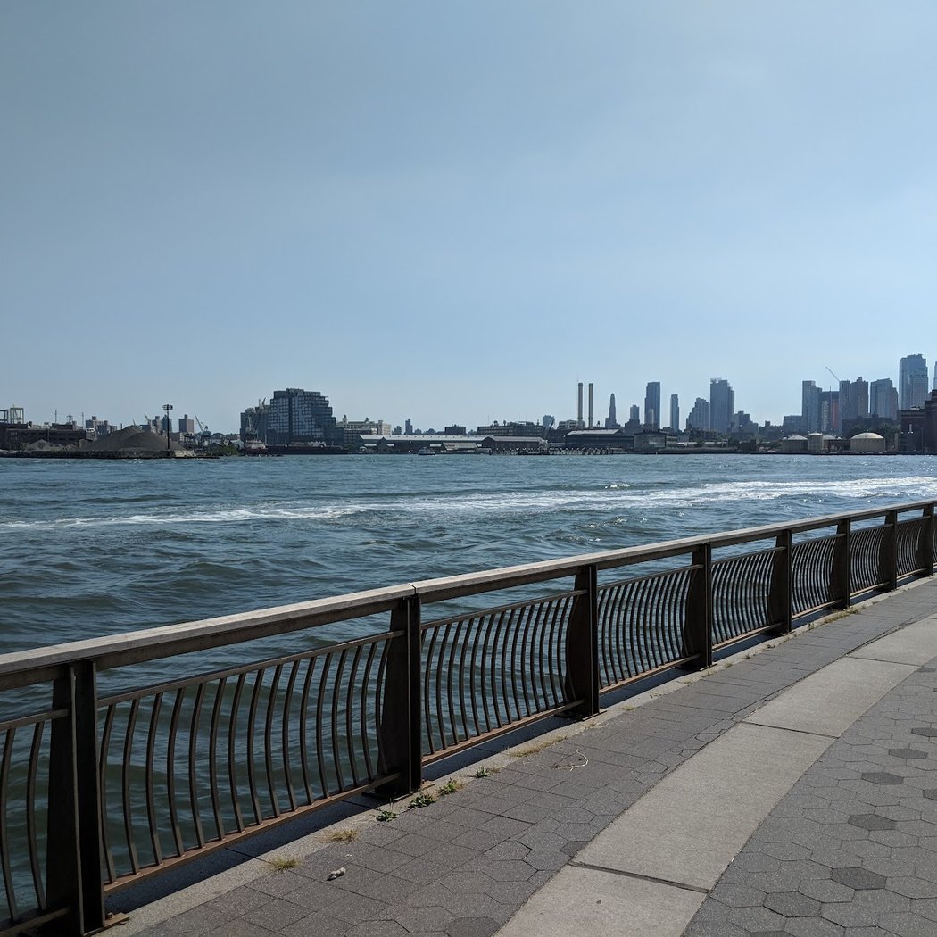 East River Promenade 4