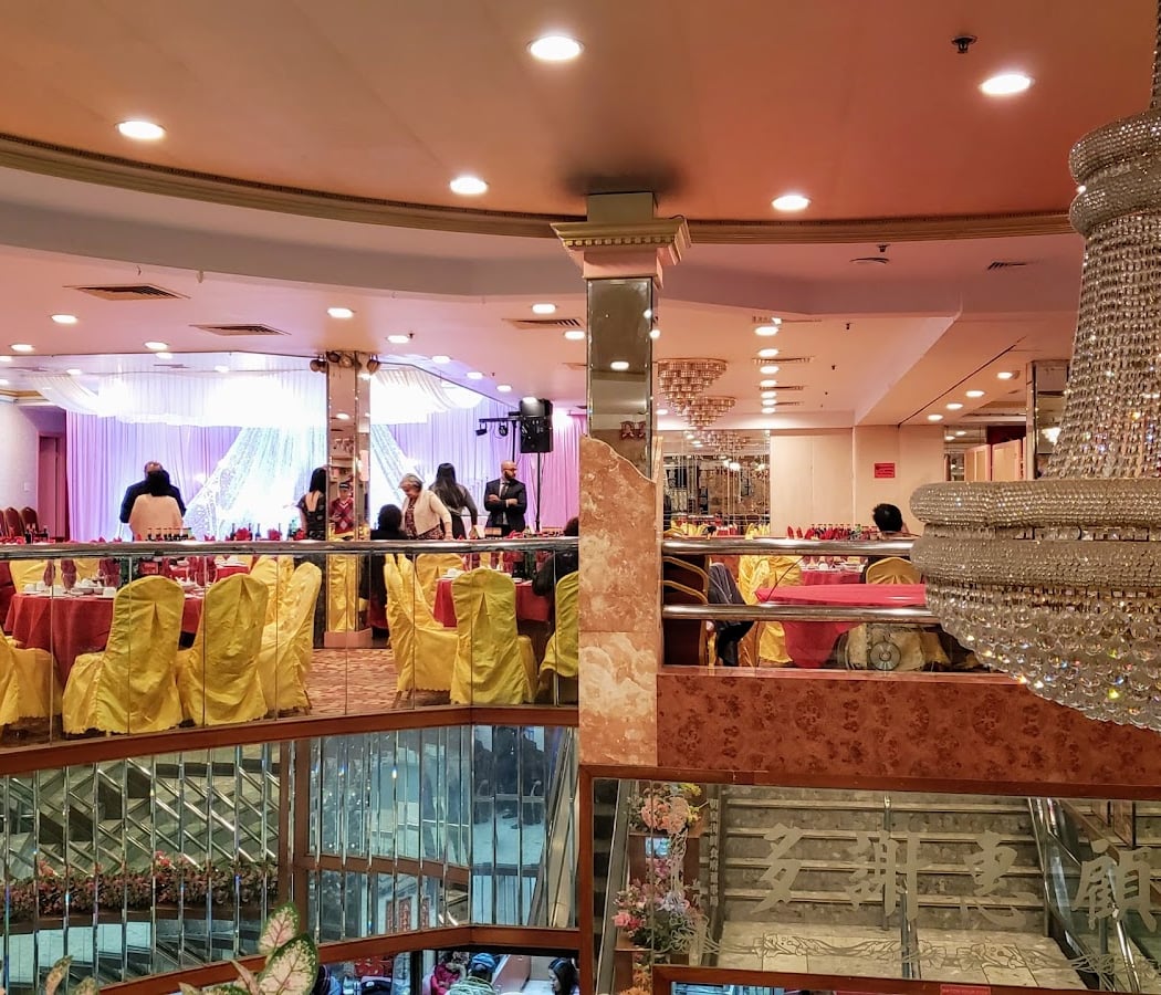 East Broadway Mall 1