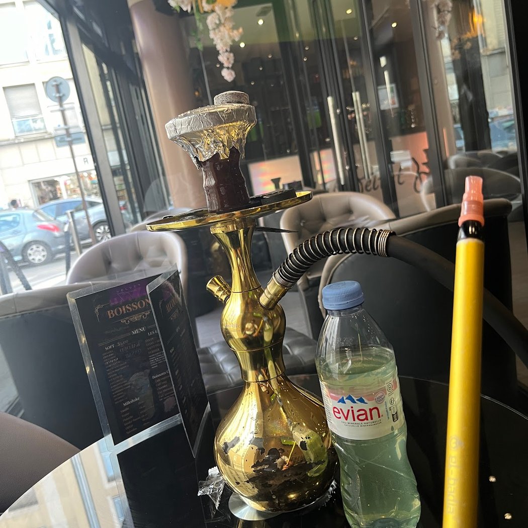 Salon De Thé Le Velvet Lounge 3