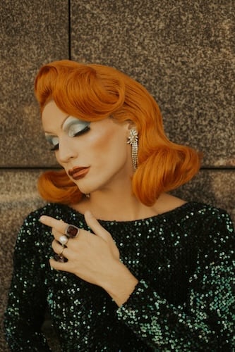 ON NE NAÎT PAS DRAG ON LE DEVIENT 1
