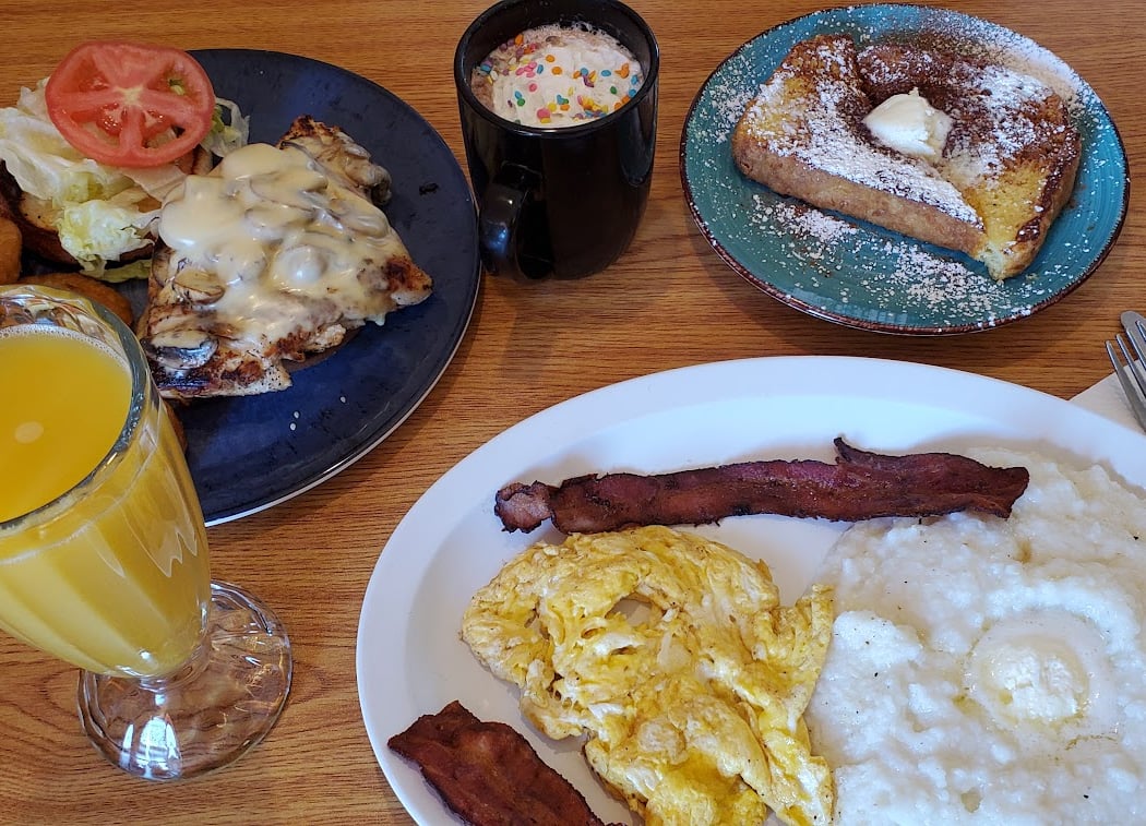 Maggie's Restaurant 3
