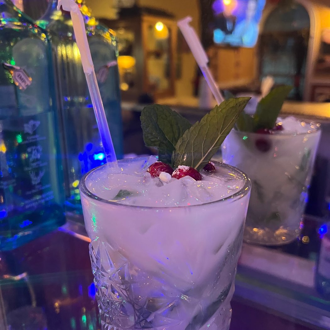 Beer Garden Bar & Restaurant 3