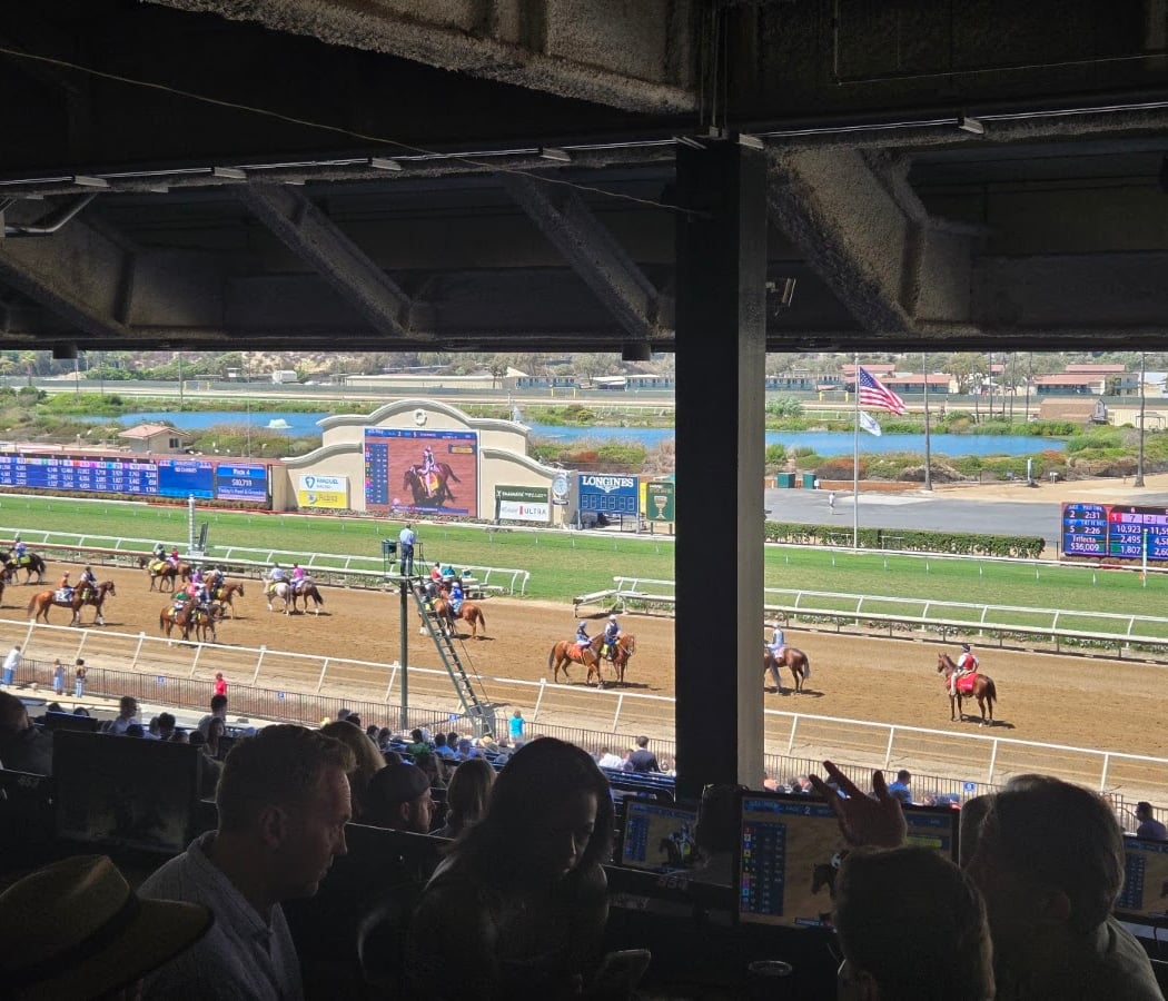 Del Mar Racing 4