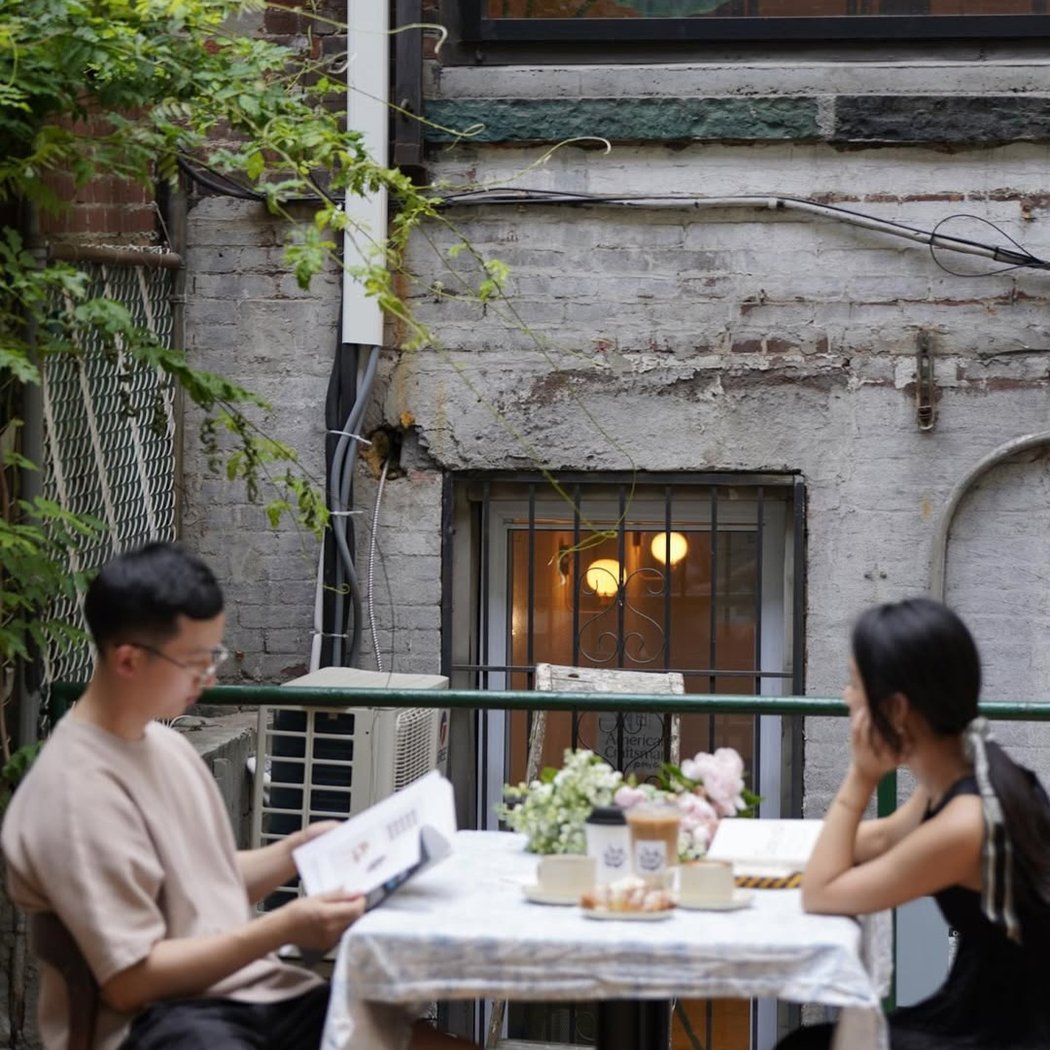 Lately Café/Bistro/Bar 2