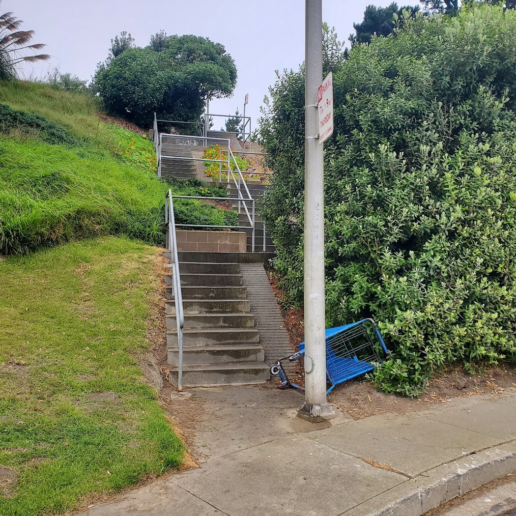 Penhurst Court Stairs 2