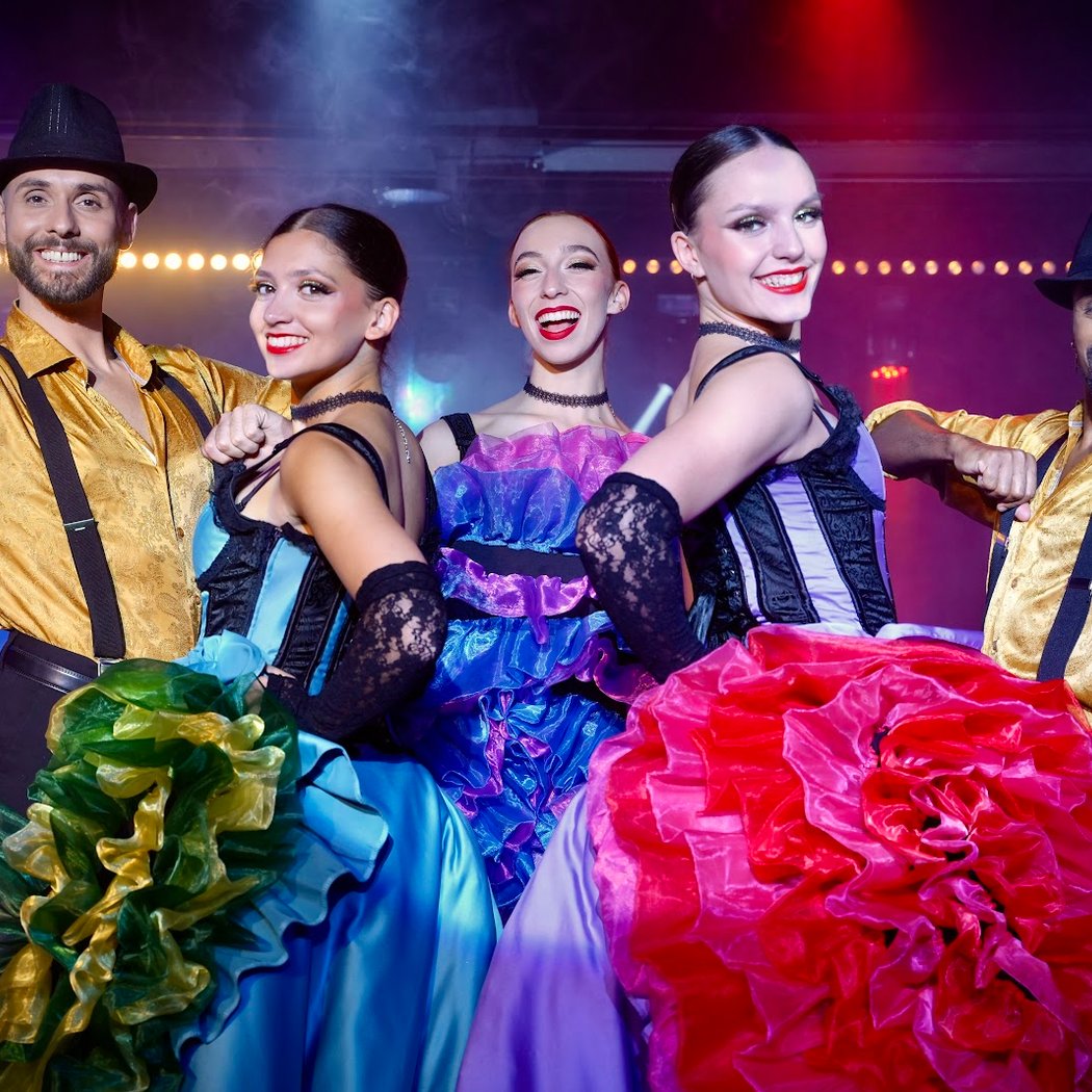 Déjeuner-spectacle au Cabaret le Chaudron Magik 1