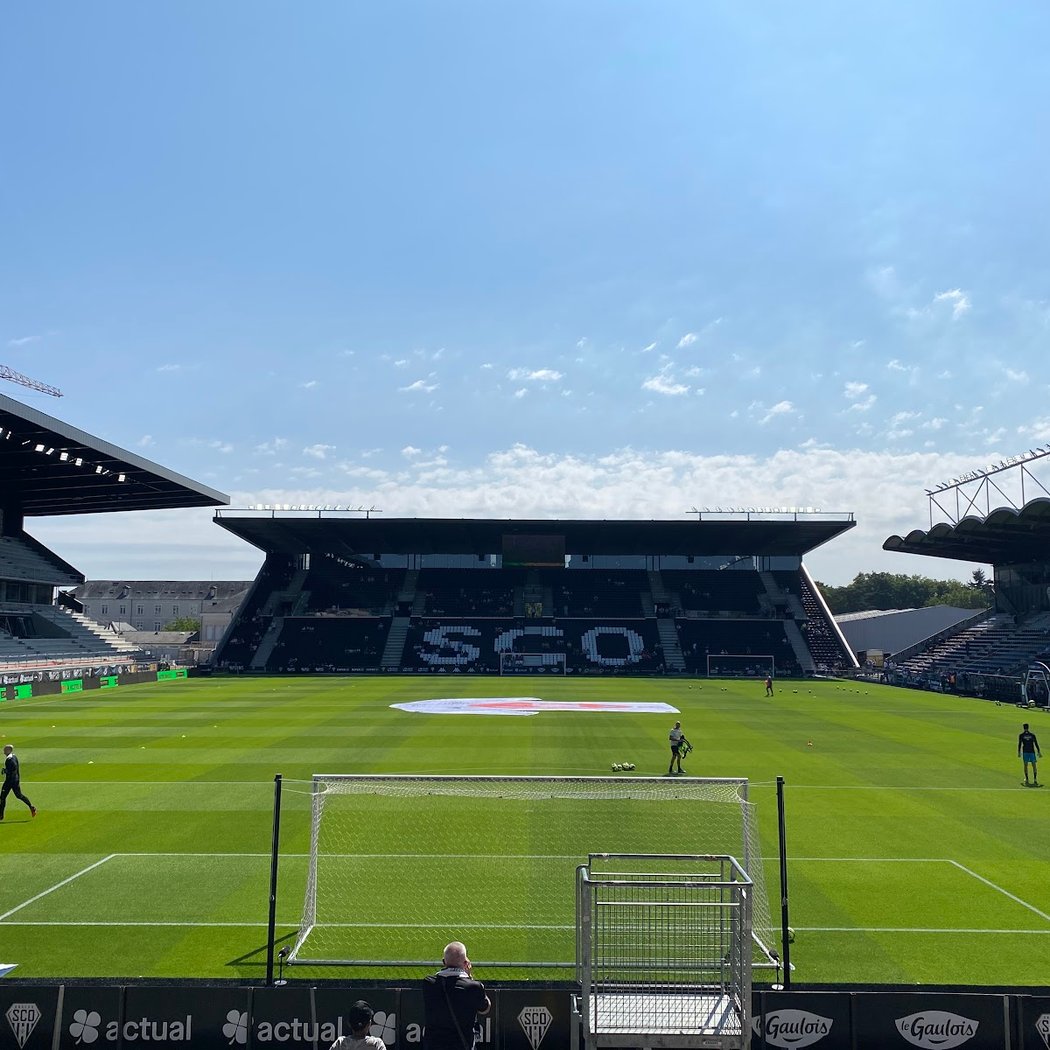 Raymond Kopa Stadium 2