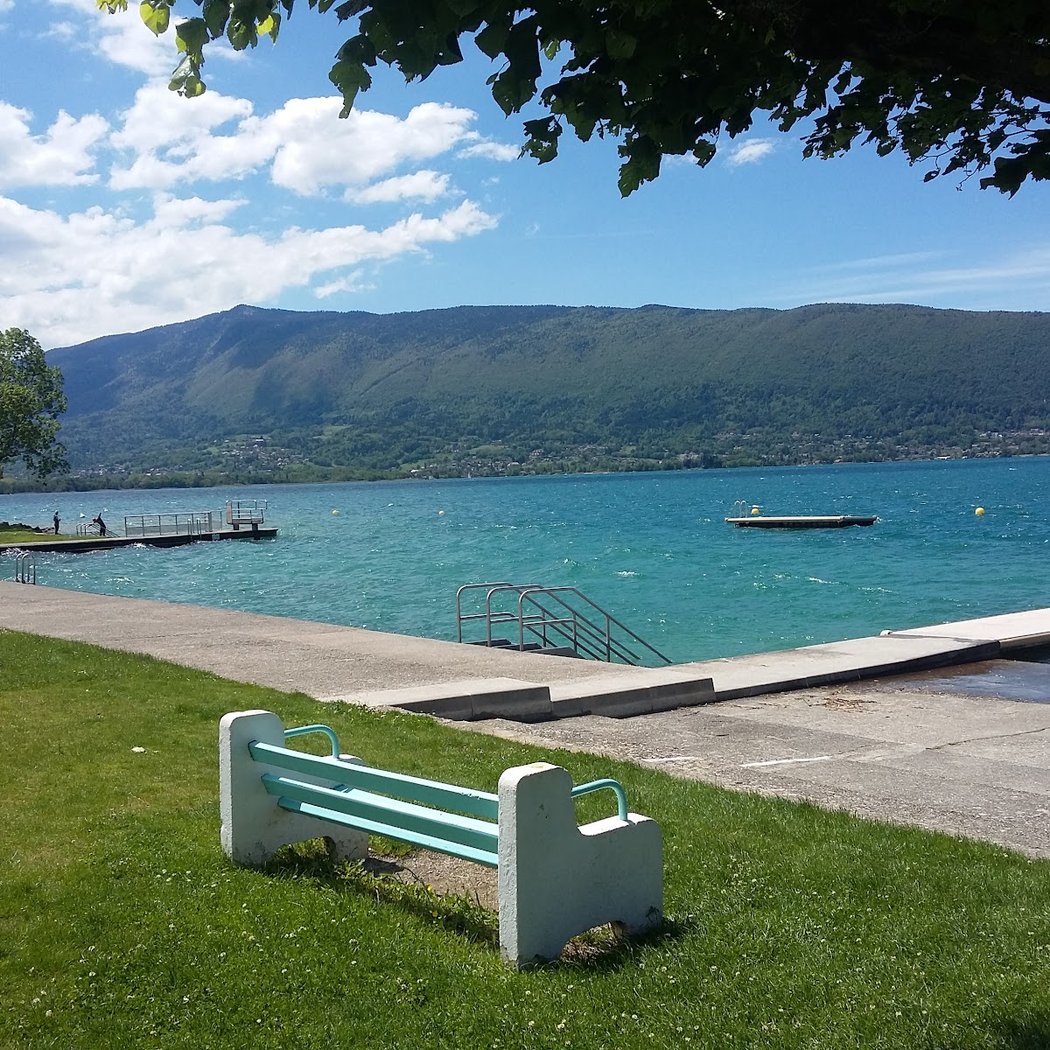 Plage de Menthon Saint Bernard 3