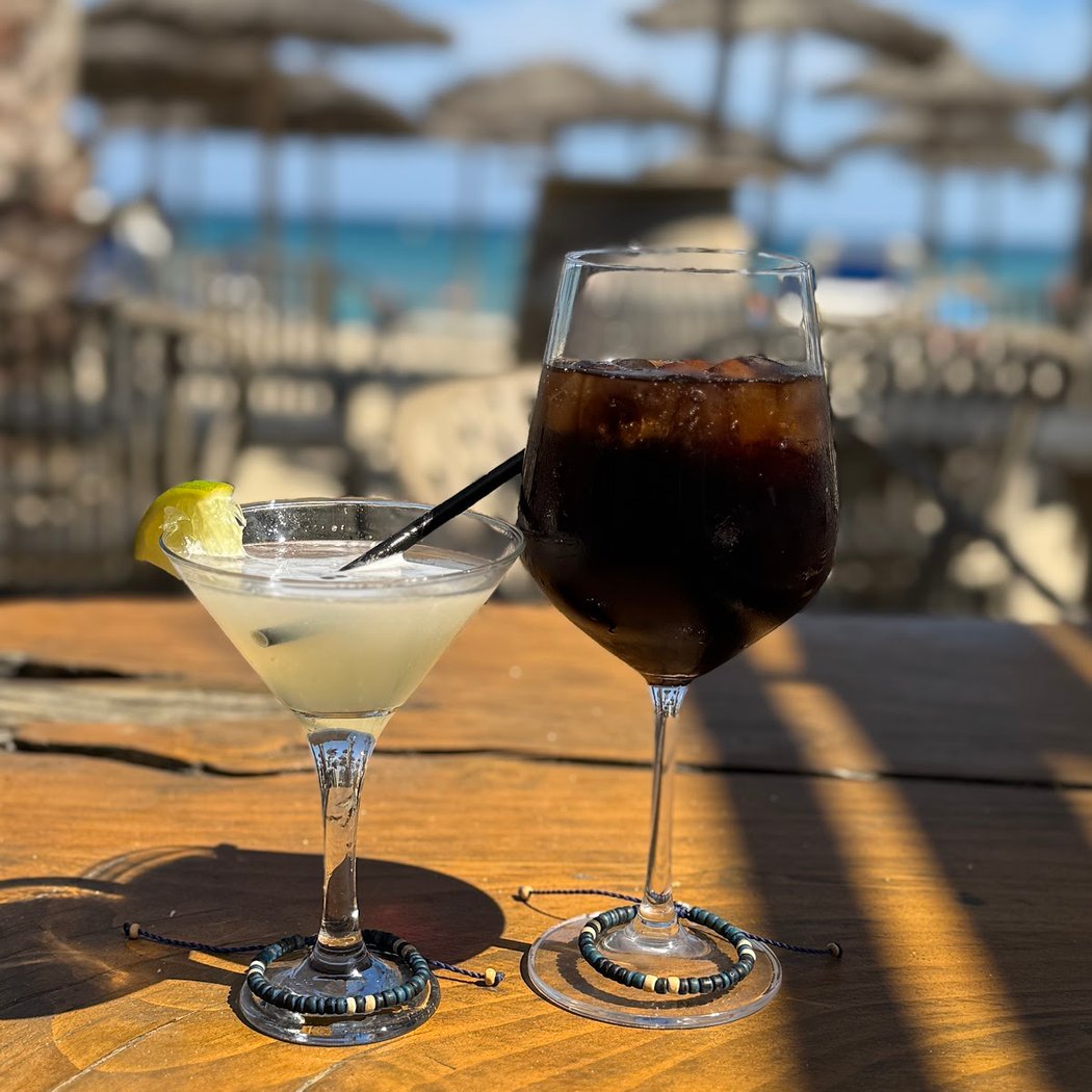 Naudo Beach Club 1