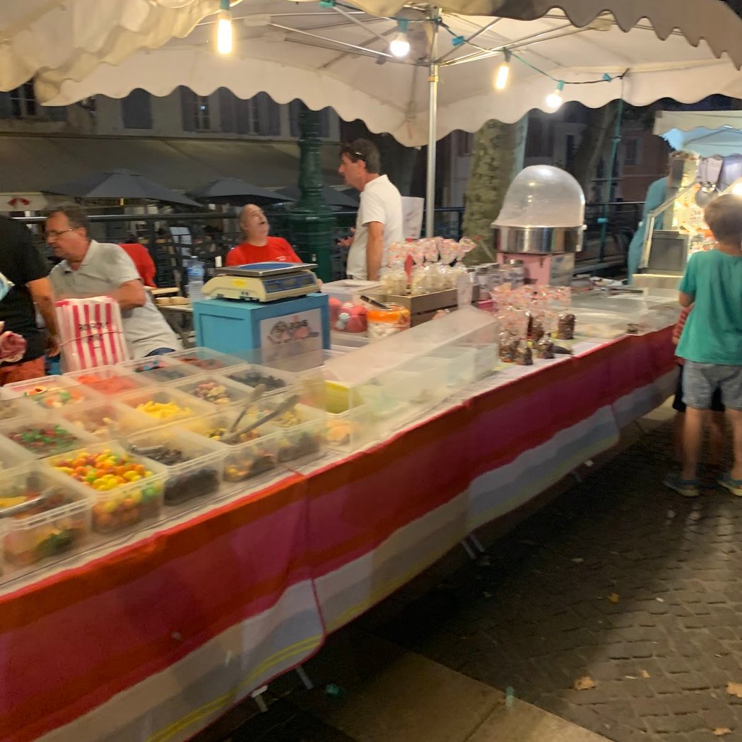 artisan market on tuesdays 2