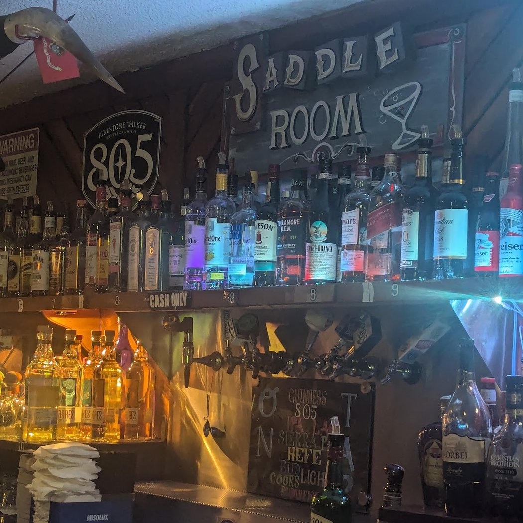 Saddle Room Bar 3