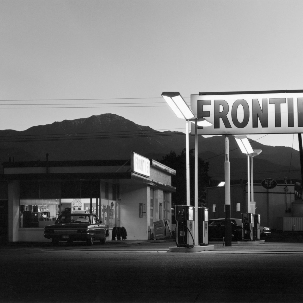 Robert Adams - Contact