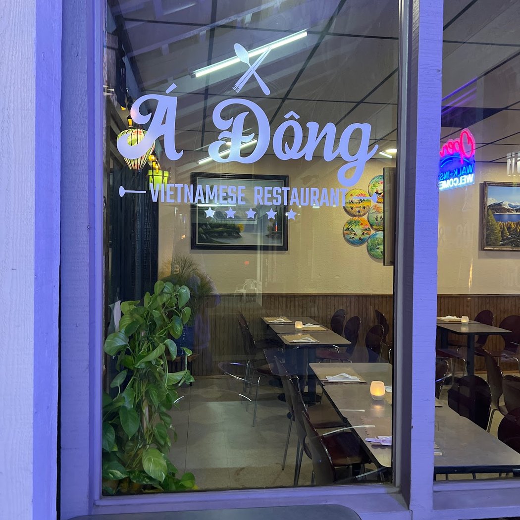 Á Dông Pho & Coffee 2