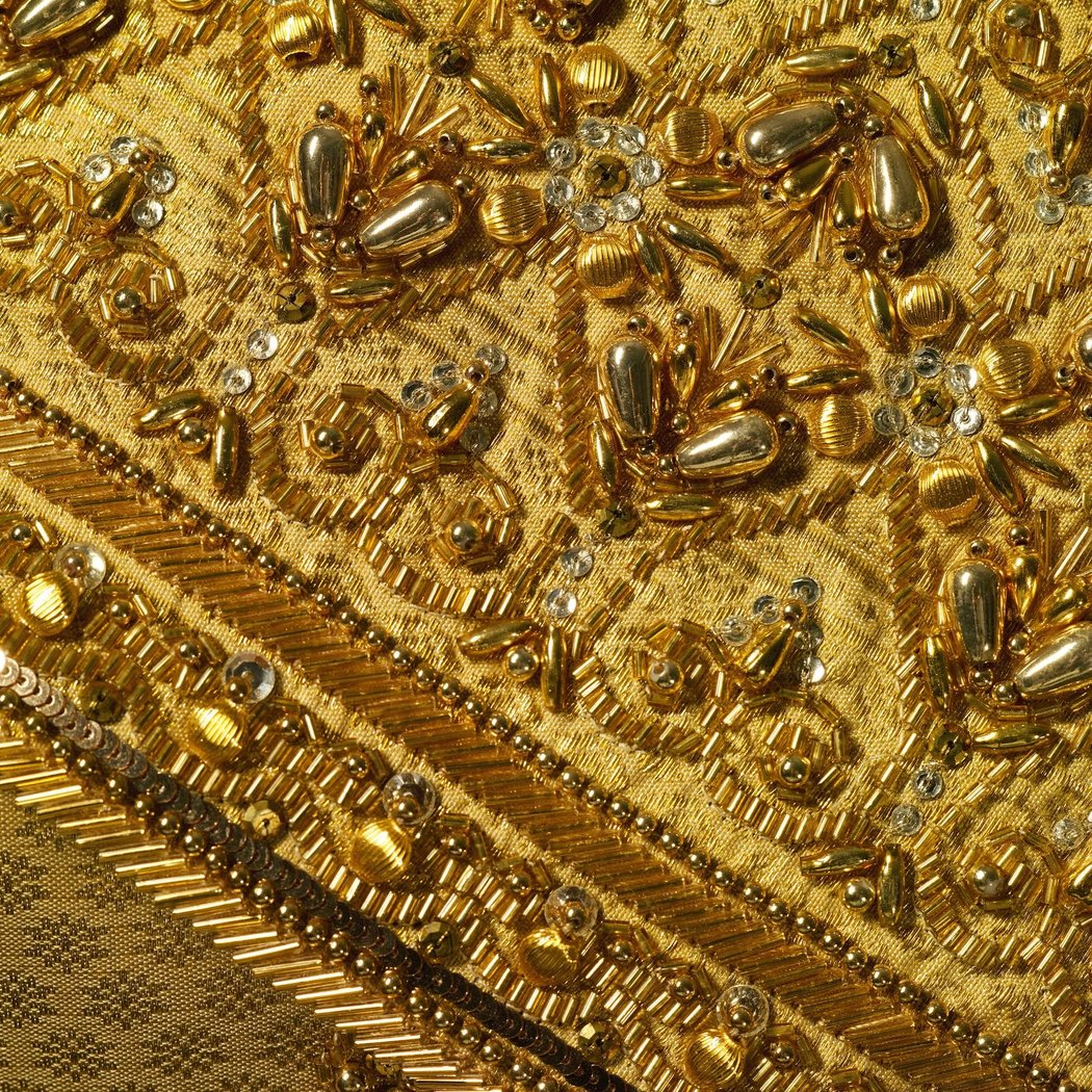 La Mode en majesté. Haute couture et tradition à la cour de Thaïlande 3