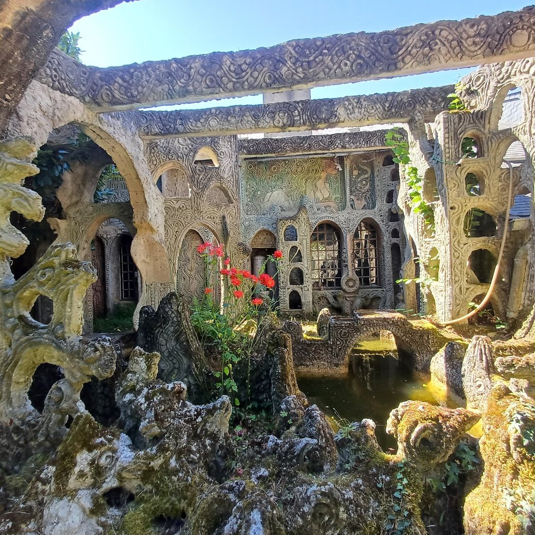 Maison sculptée de Mr et Mme Lucas 1