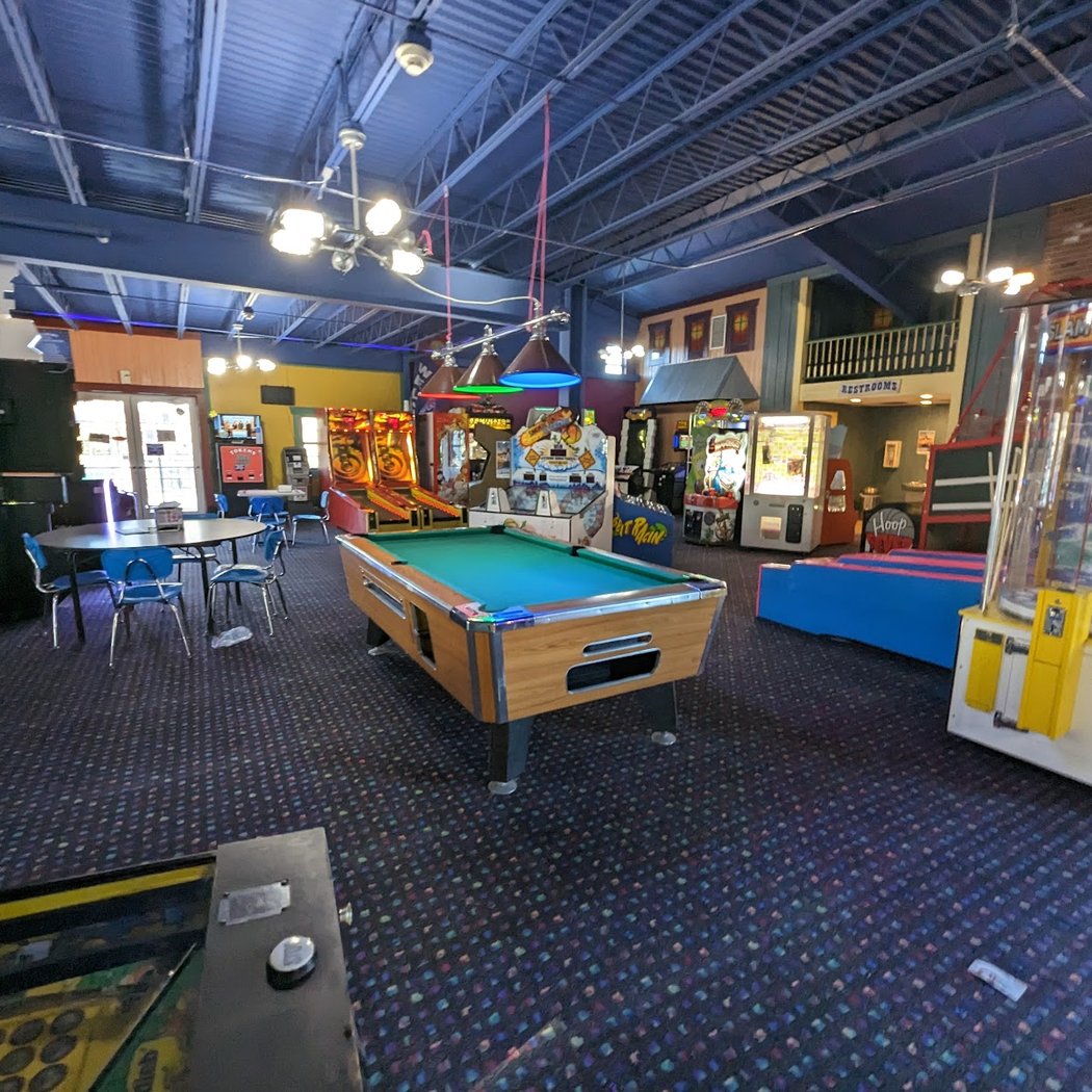 Riverfront Mini Golf 2
