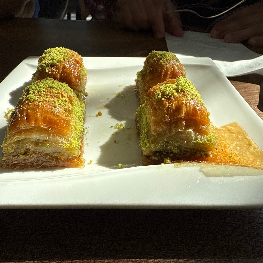 Safir Bakery & Cafe 4