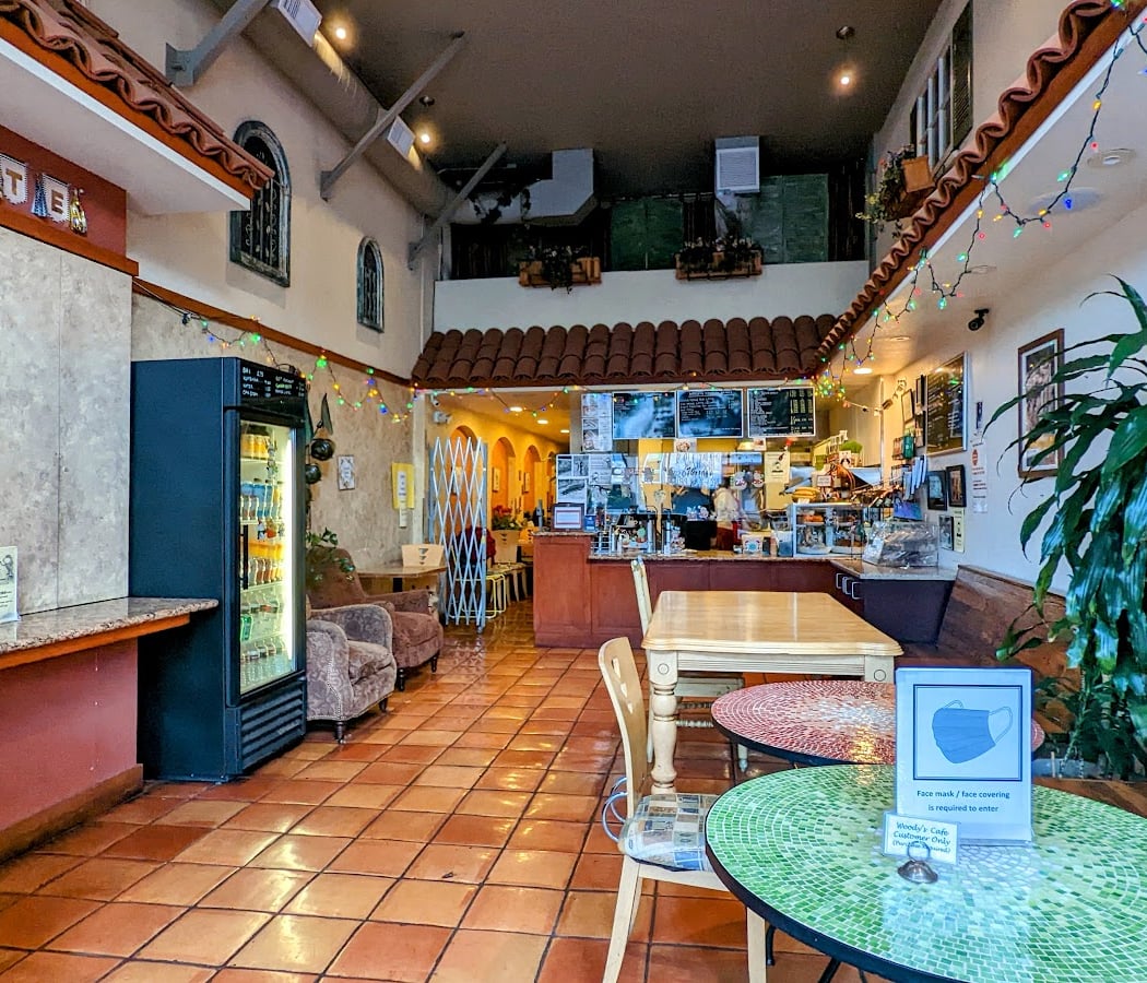 Woody's Cafe 2