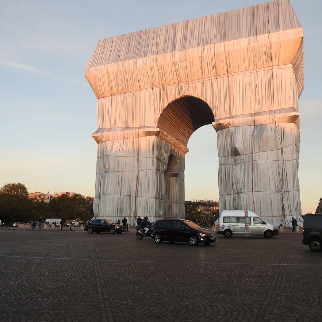 Place Charles de Gaulle 3