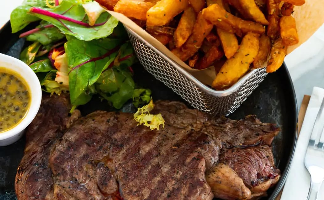 Soirée Entrecôte Frites 1