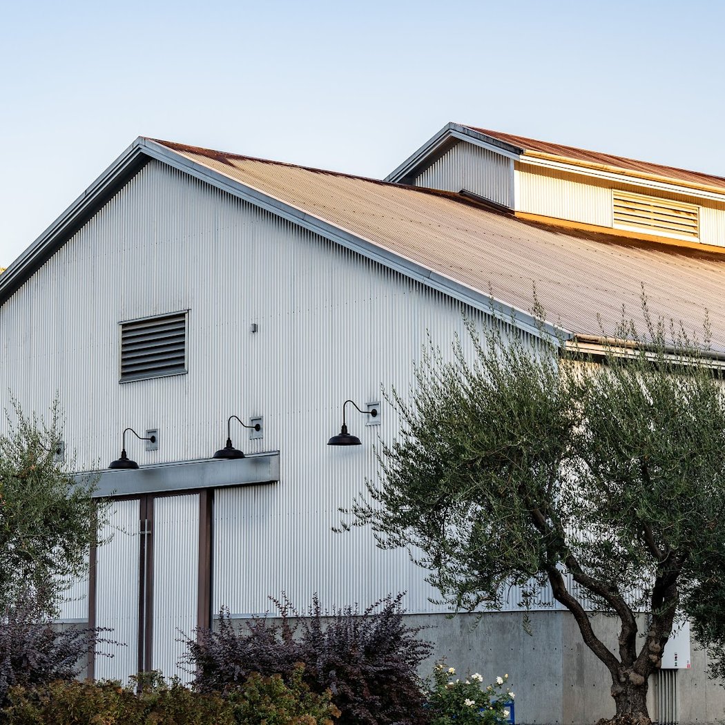 Mending Wall Winery 3