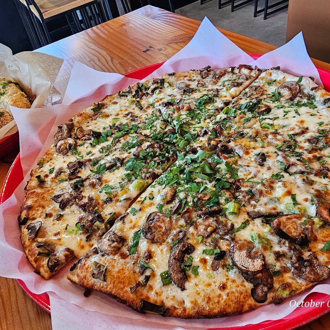 SLIVER Pizzeria 1