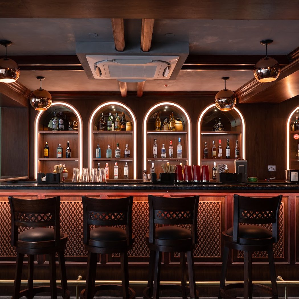 Downtown Pub 2