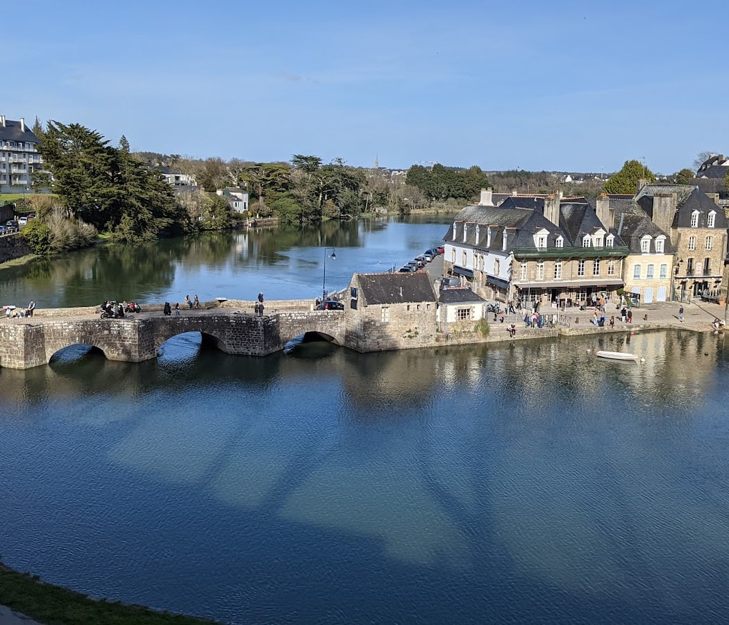 Auray 2