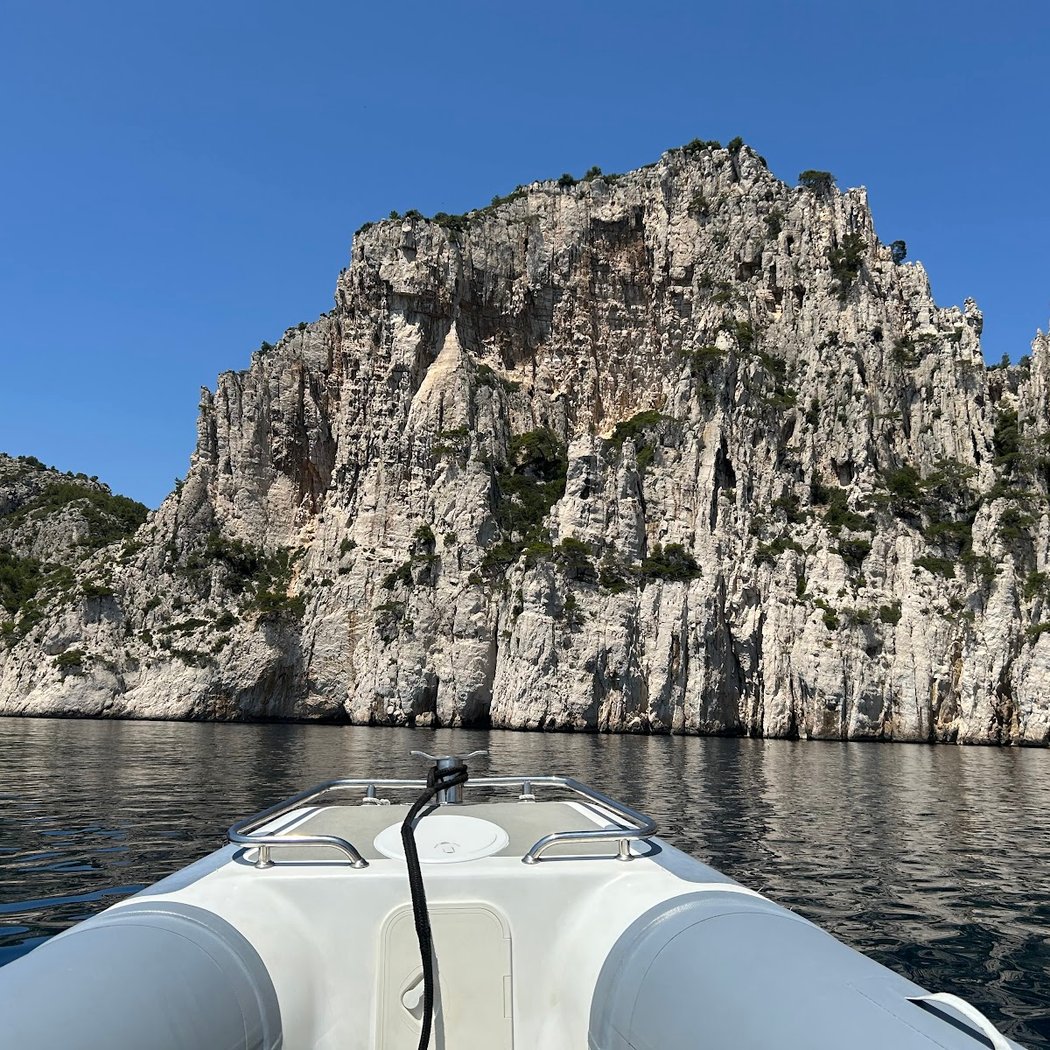 L'Eden Boat - Visite des Calanques en bateau avec skipper 4