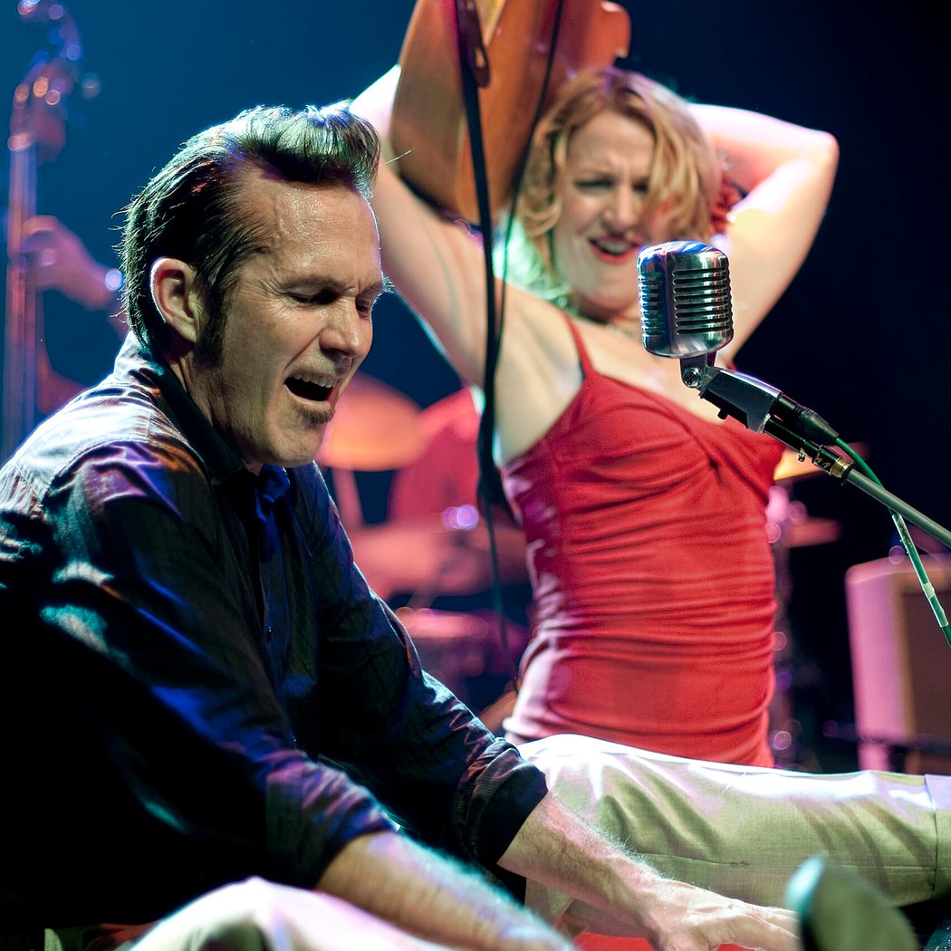 The Steve Lucky & Carmen Getit Show 1