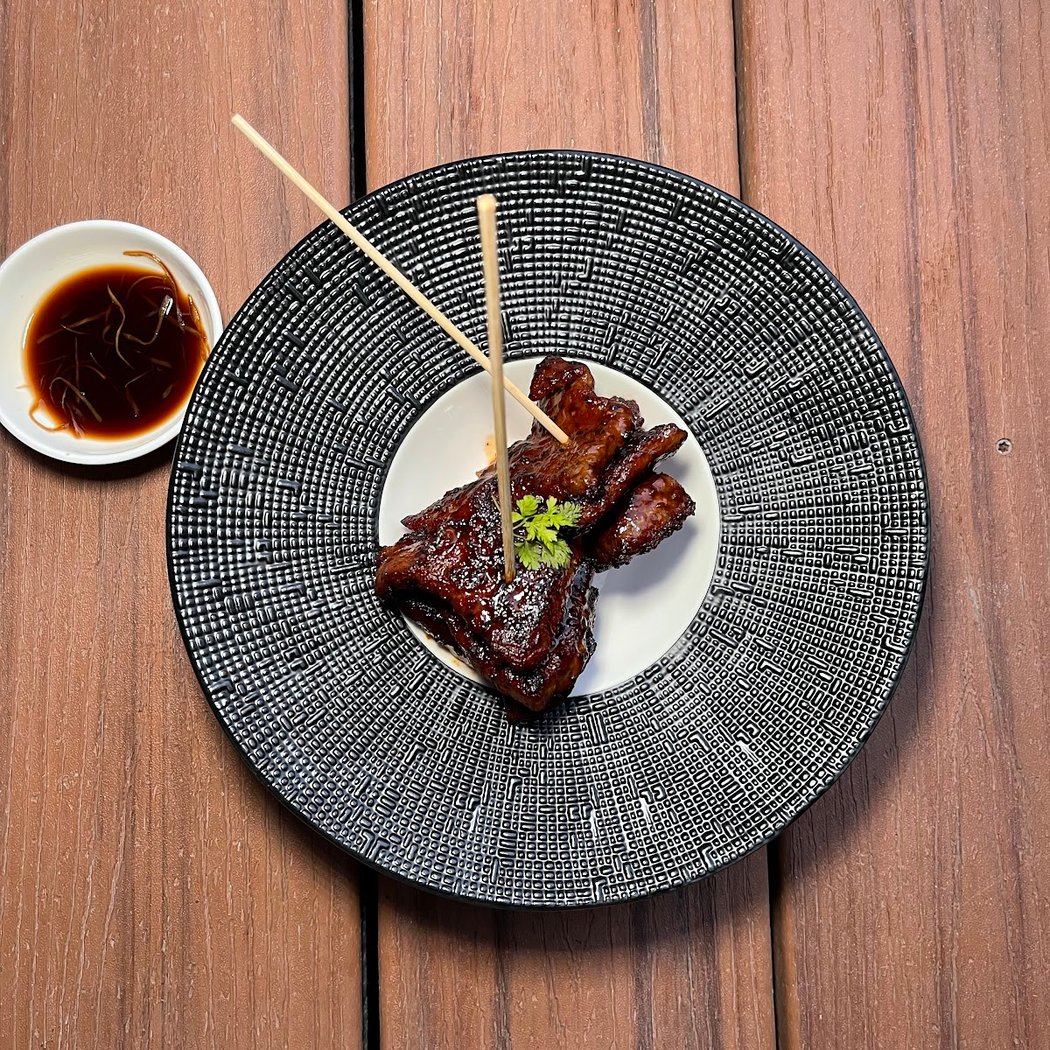 Blue Whale Restaurant & Lounge 3