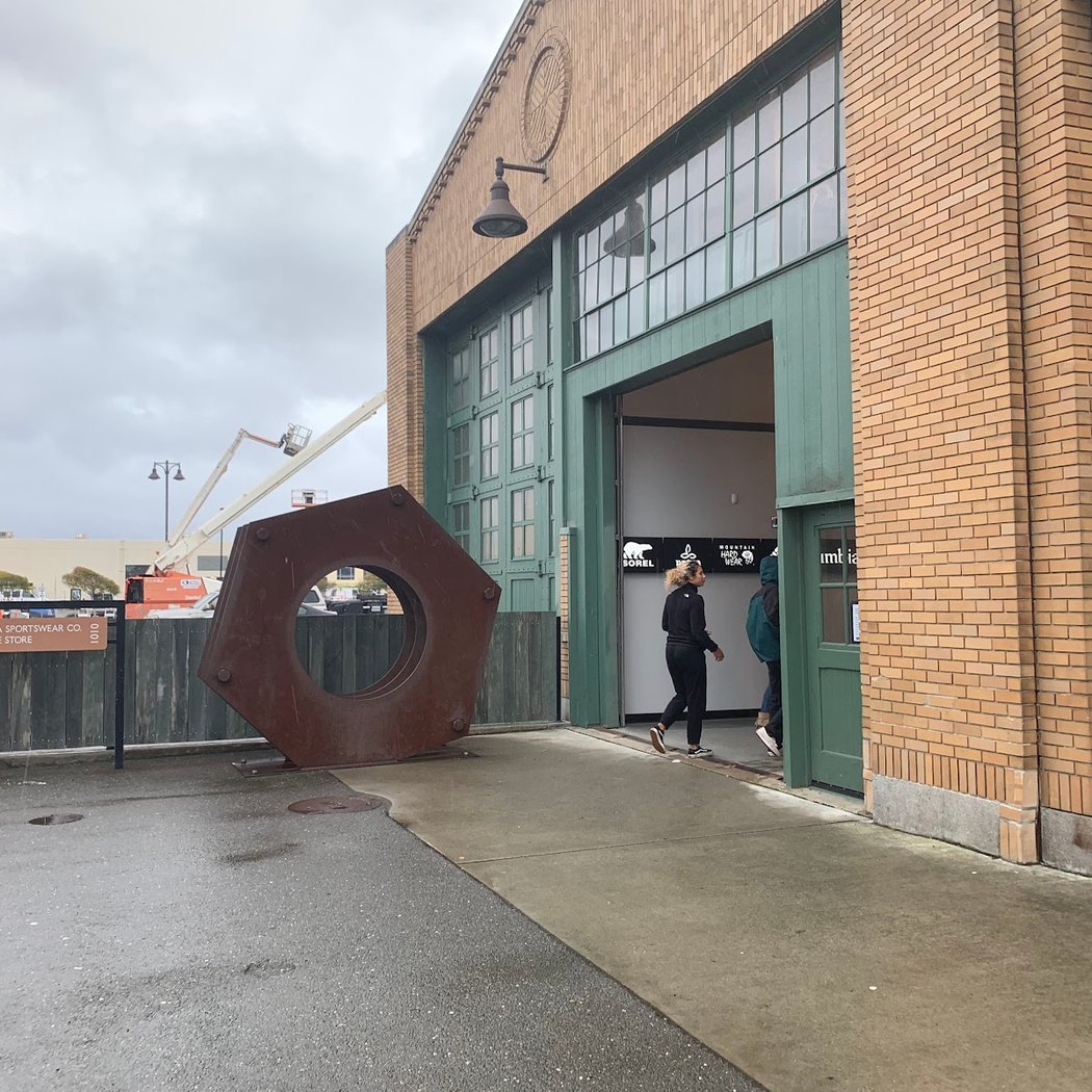 Columbia Sportswear Company Employee Store 2