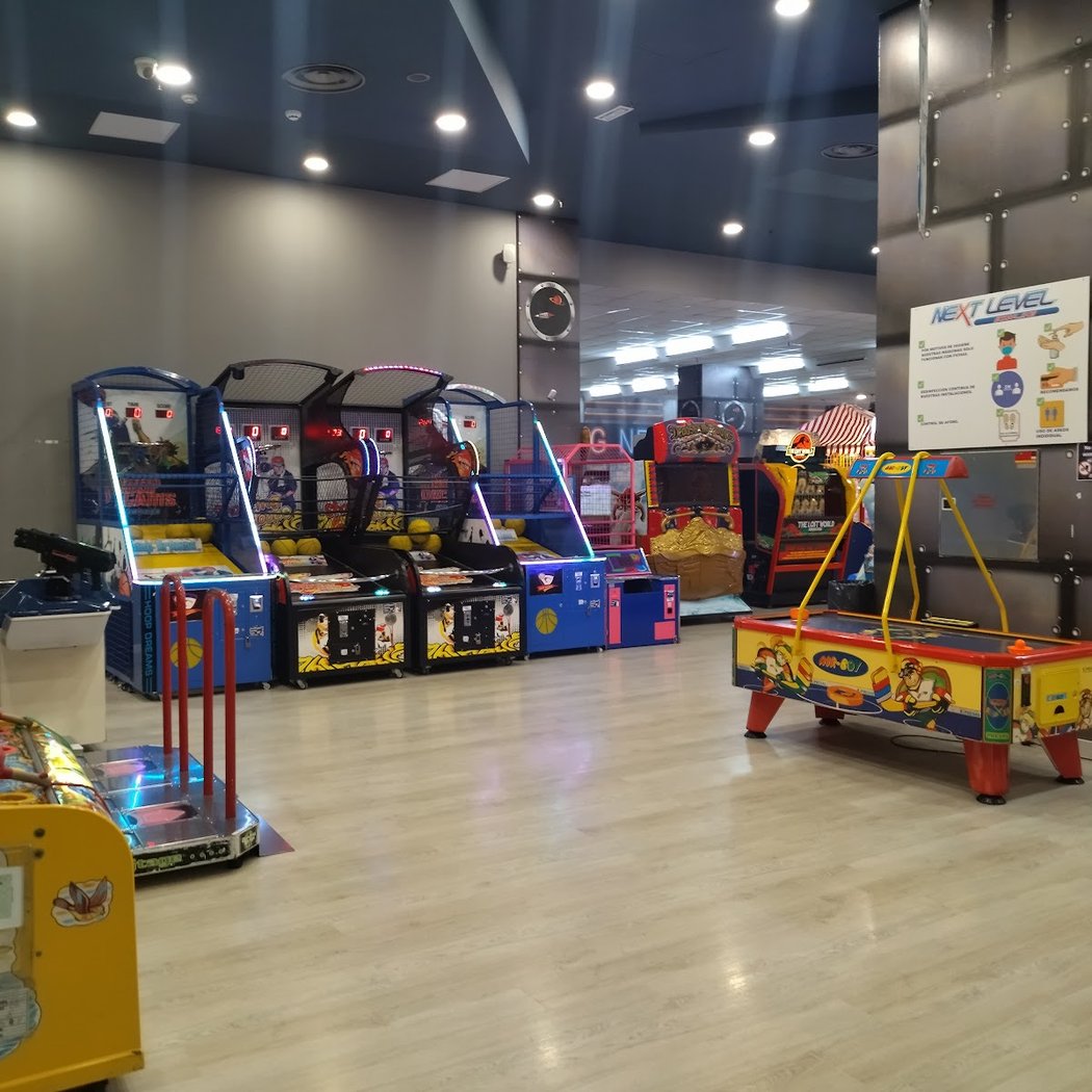 Bowling Next Level Sevilla Zona Este 3