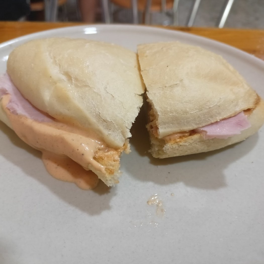 Cafetería Jacaranda 1