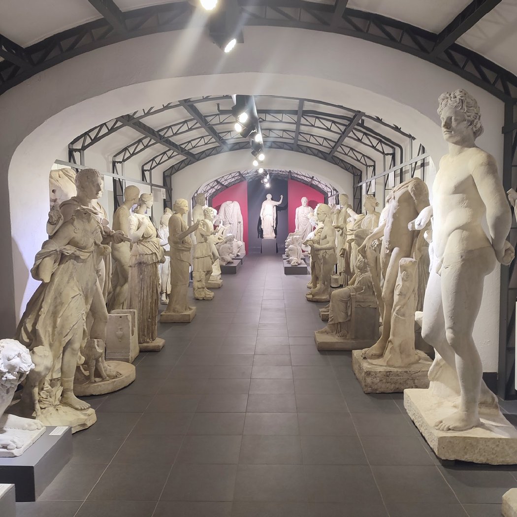 Deposito delle sculture di Villa borghese