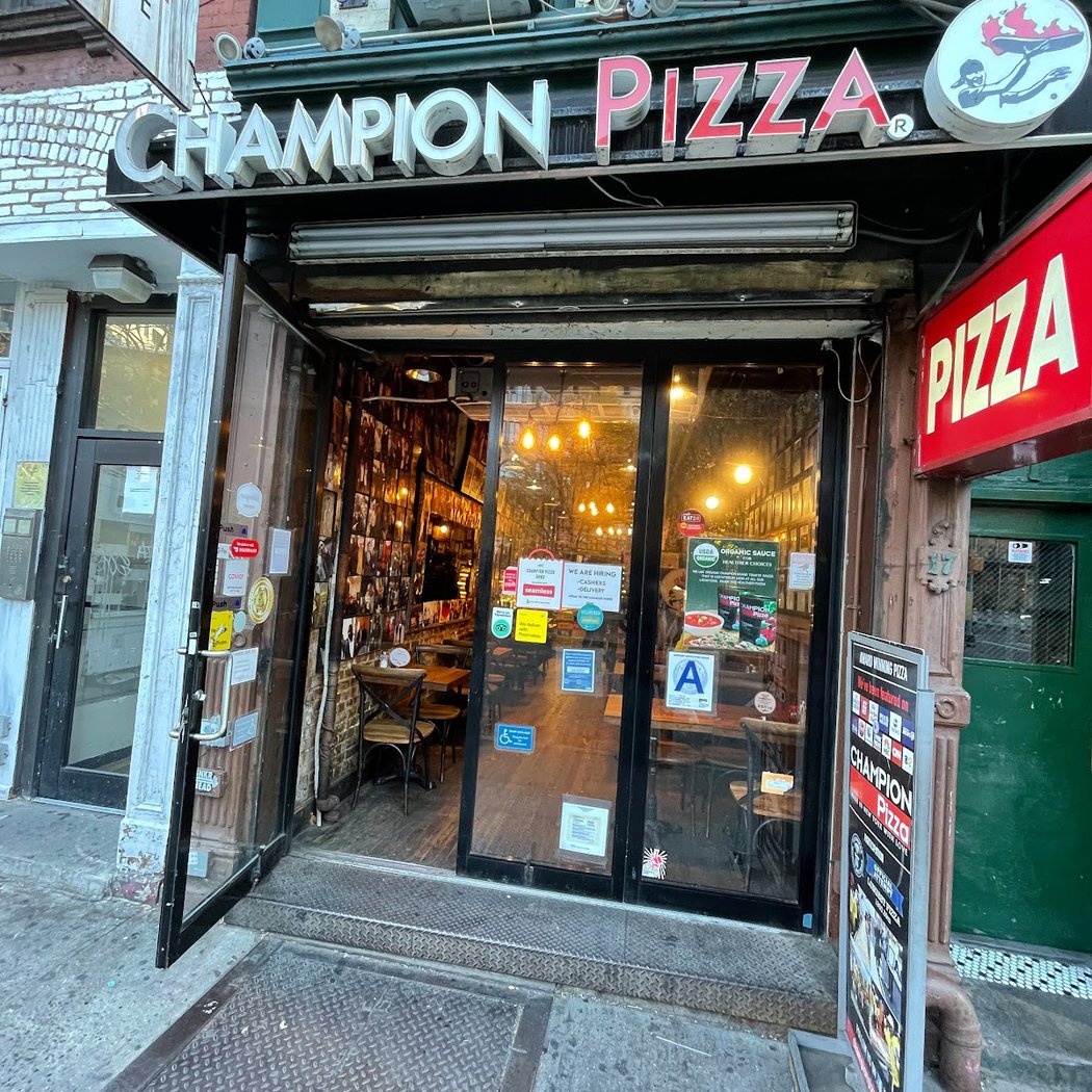 Champion Pizza - Soho 3