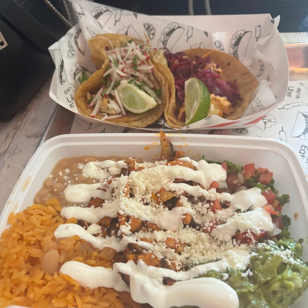 El Gallo Taqueria 1